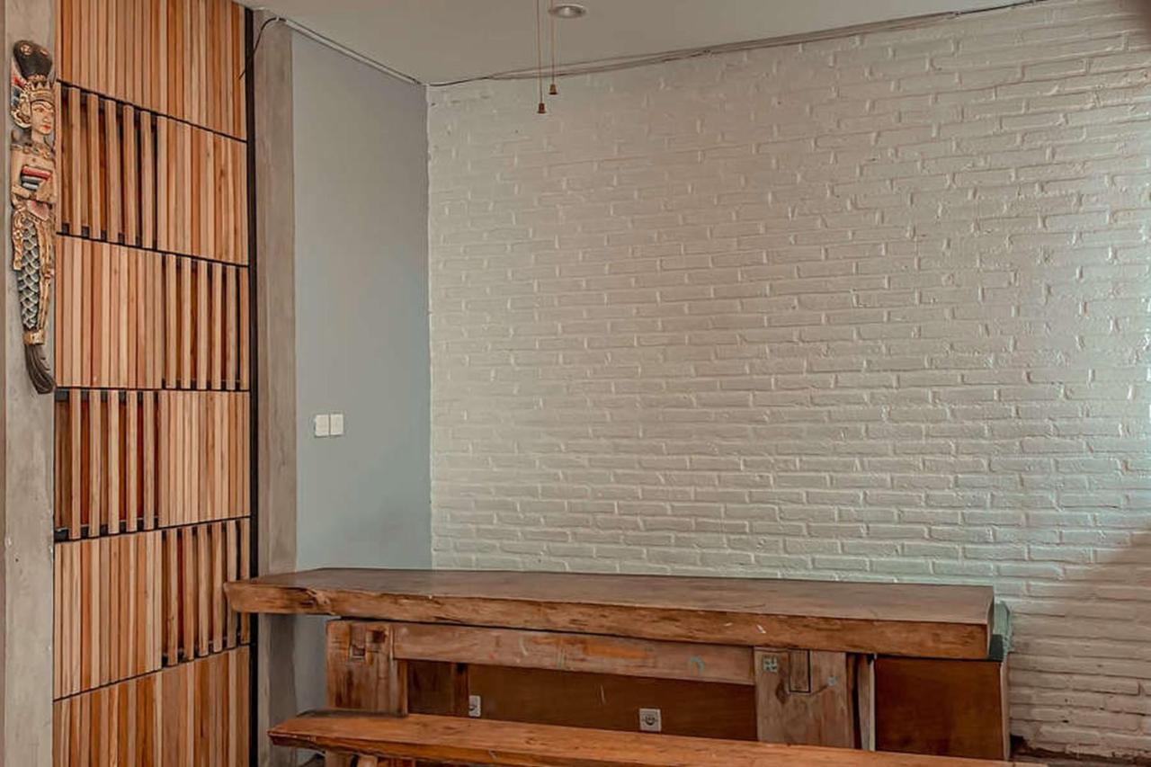 Reddoorz Hostel Near Ngurah Rai Airport Kuta Кута Экстерьер фото